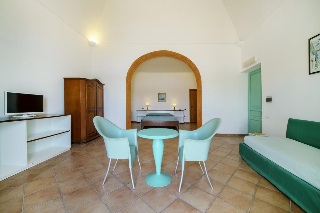 Hotel La Corricella Прочида Екстериор снимка